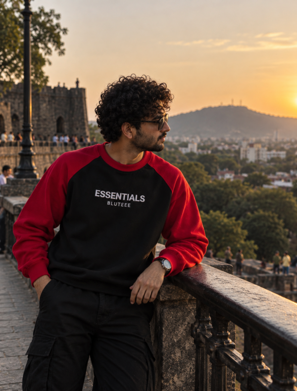 BLUTEEE_essentials Sweatshirt black X red