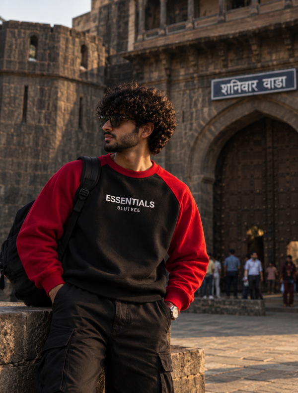 BLUTEEE_essentials Sweatshirt black X red